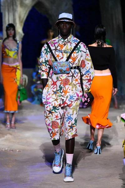 Look 59